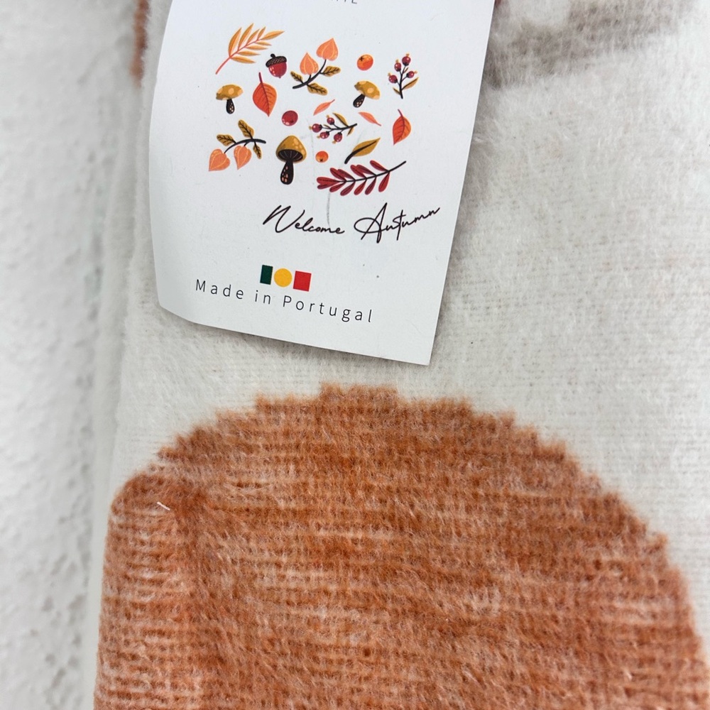 NEW! Docofil MUSHROOM Print Throw Neutral Blanket - Picture 6 of 9